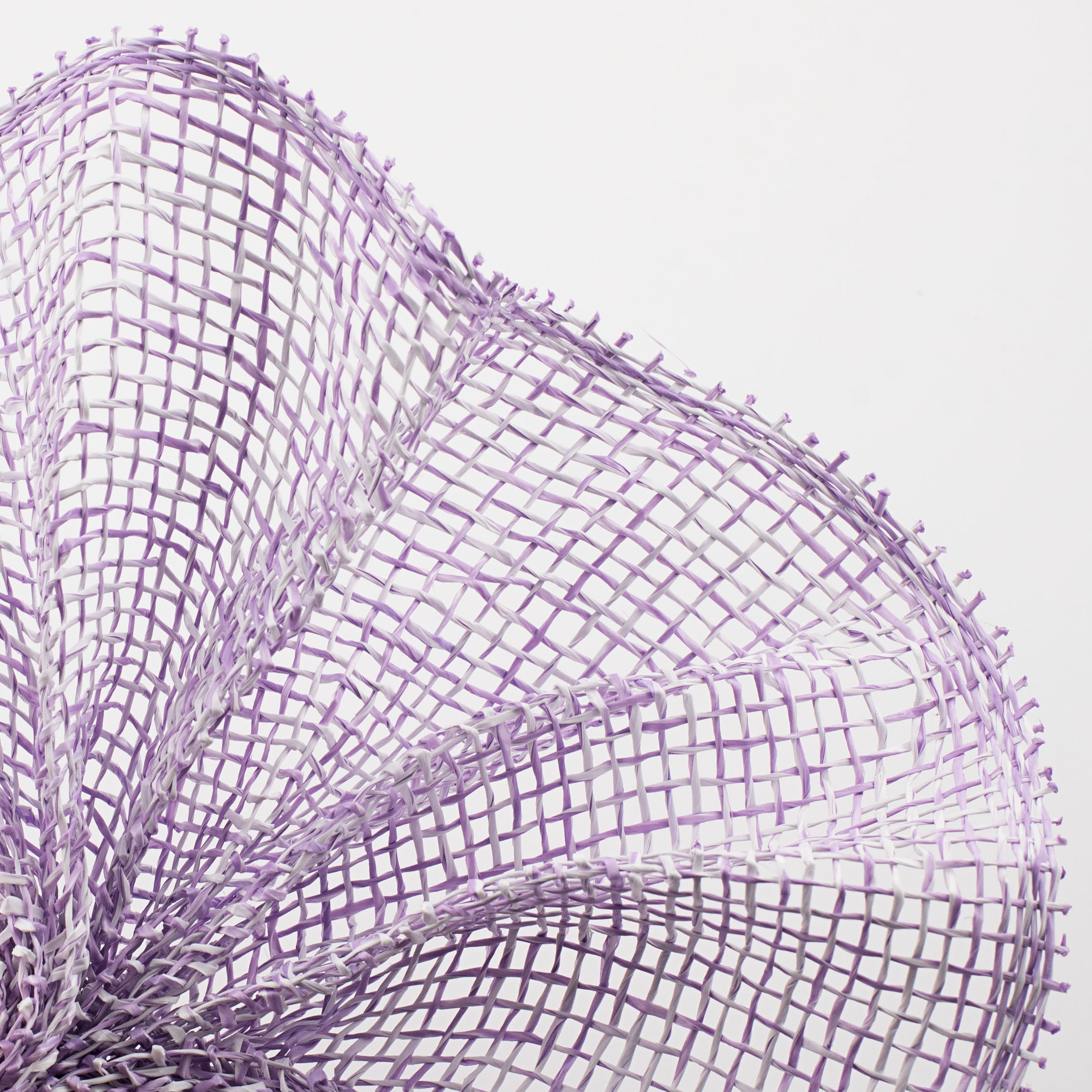 10" Two-Tone Poly Burlap Mesh: Lavender & White detail photo 4