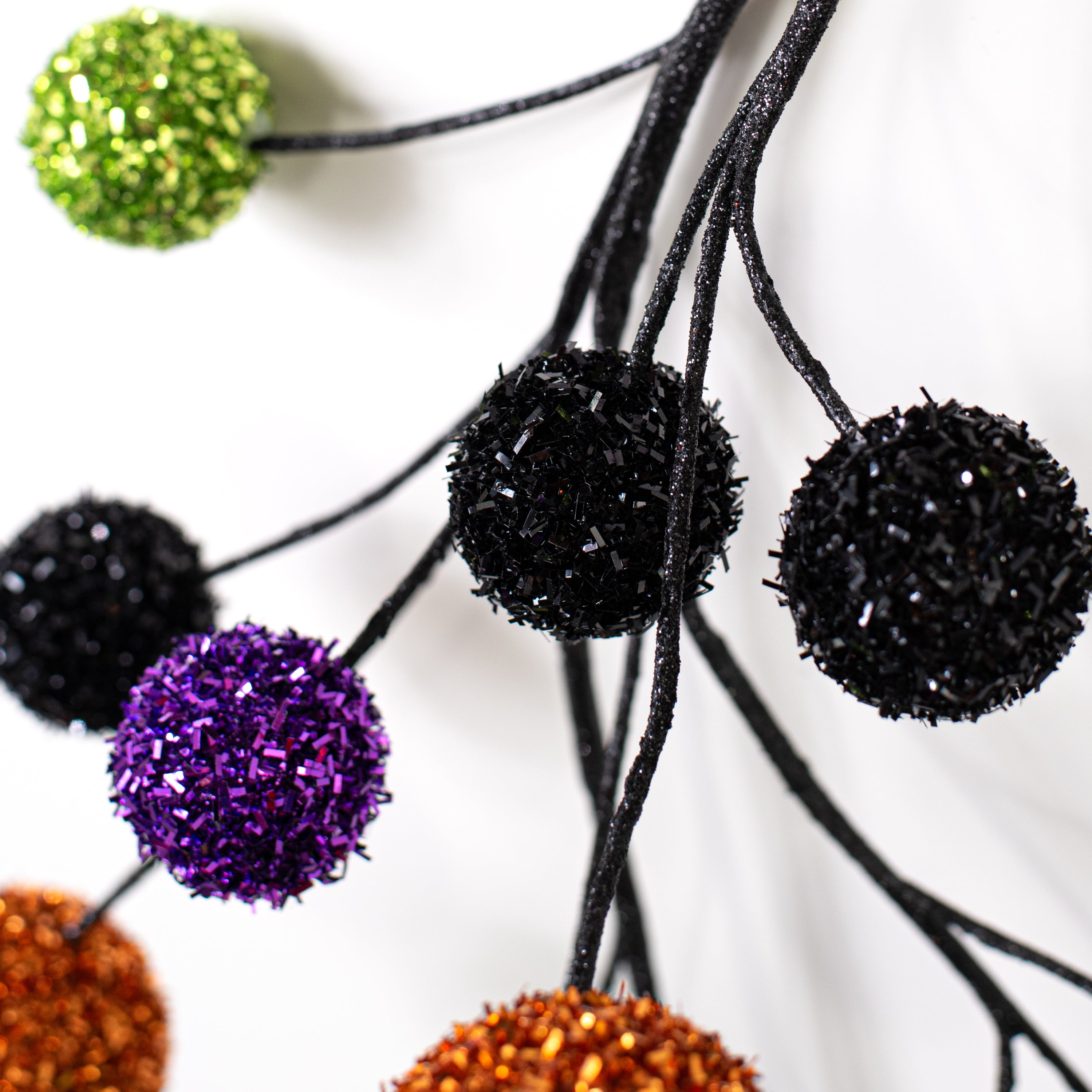 64" V-Cut Foil Ball Garland: Halloween detail photo 3