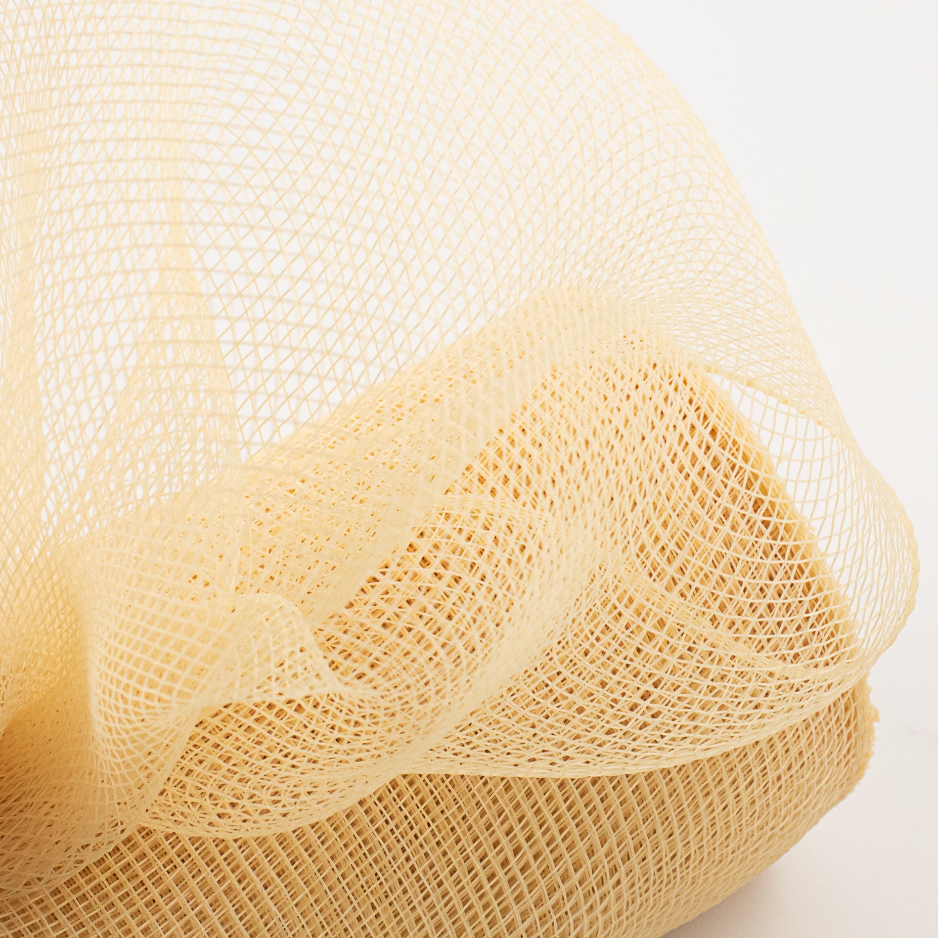 10" Value Deco Mesh: Beige Lifestyle Photo