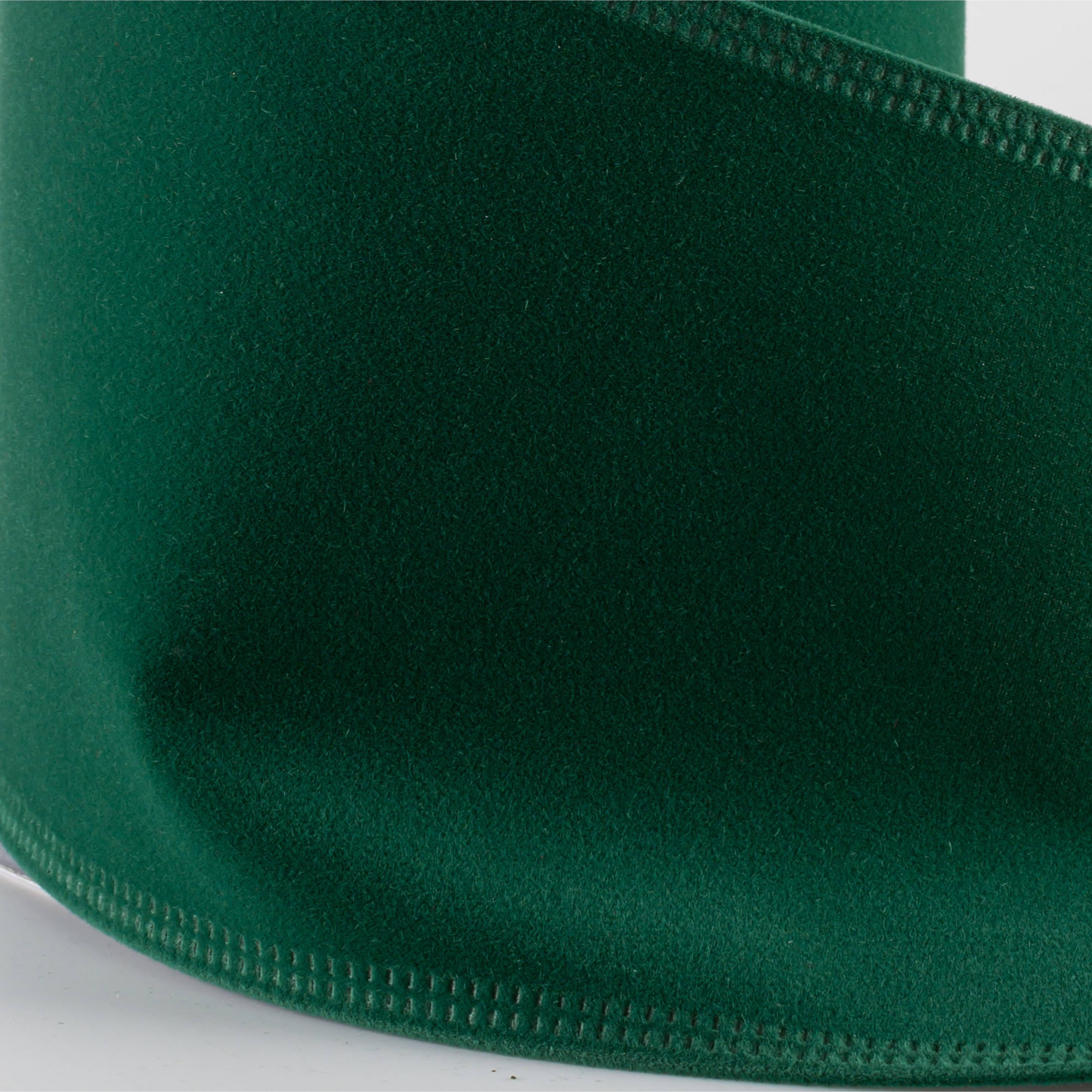 4" Value Velvet Ribbon: Emerald Green (10 Yards) detail photo 3
