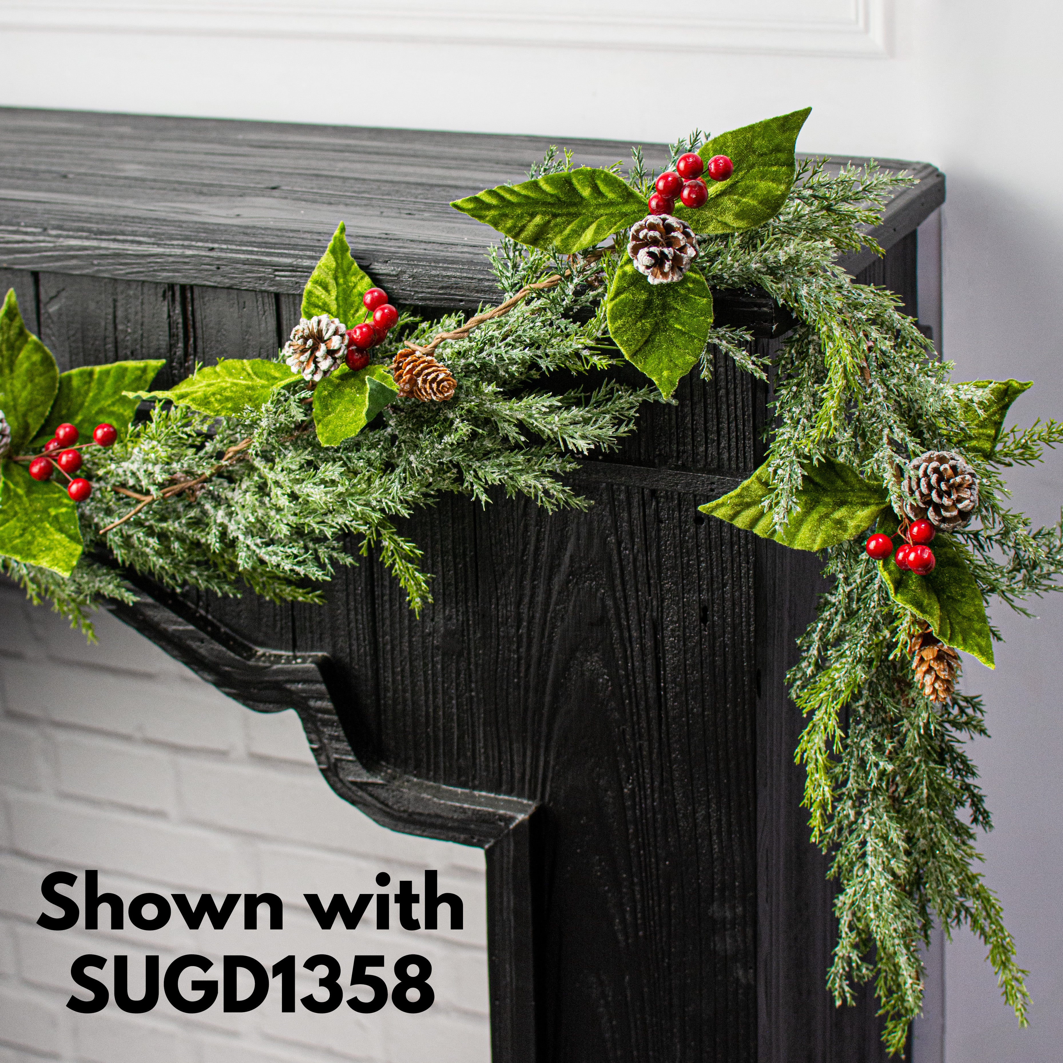 4' Velvet American Holly & Pinecone String detail photo 4