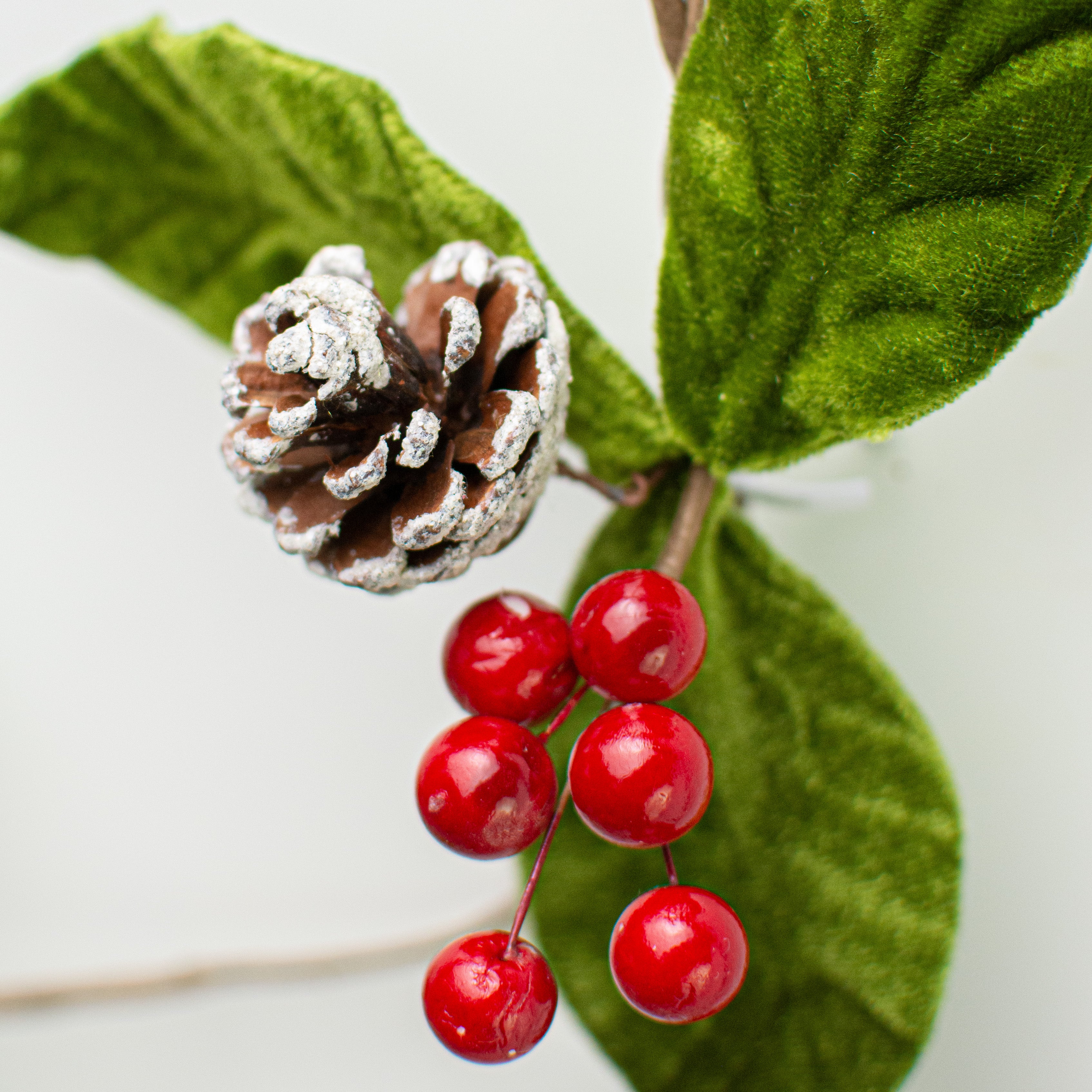 4' Velvet American Holly & Pinecone String detail photo 5