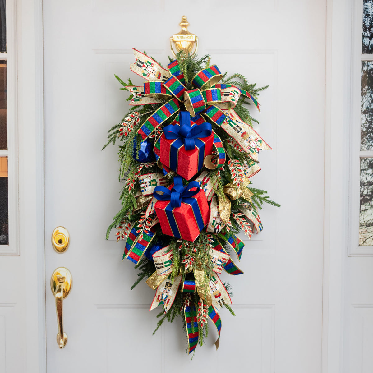 6" Velvet Gift Box Decor: Red & Blue detail photo 4