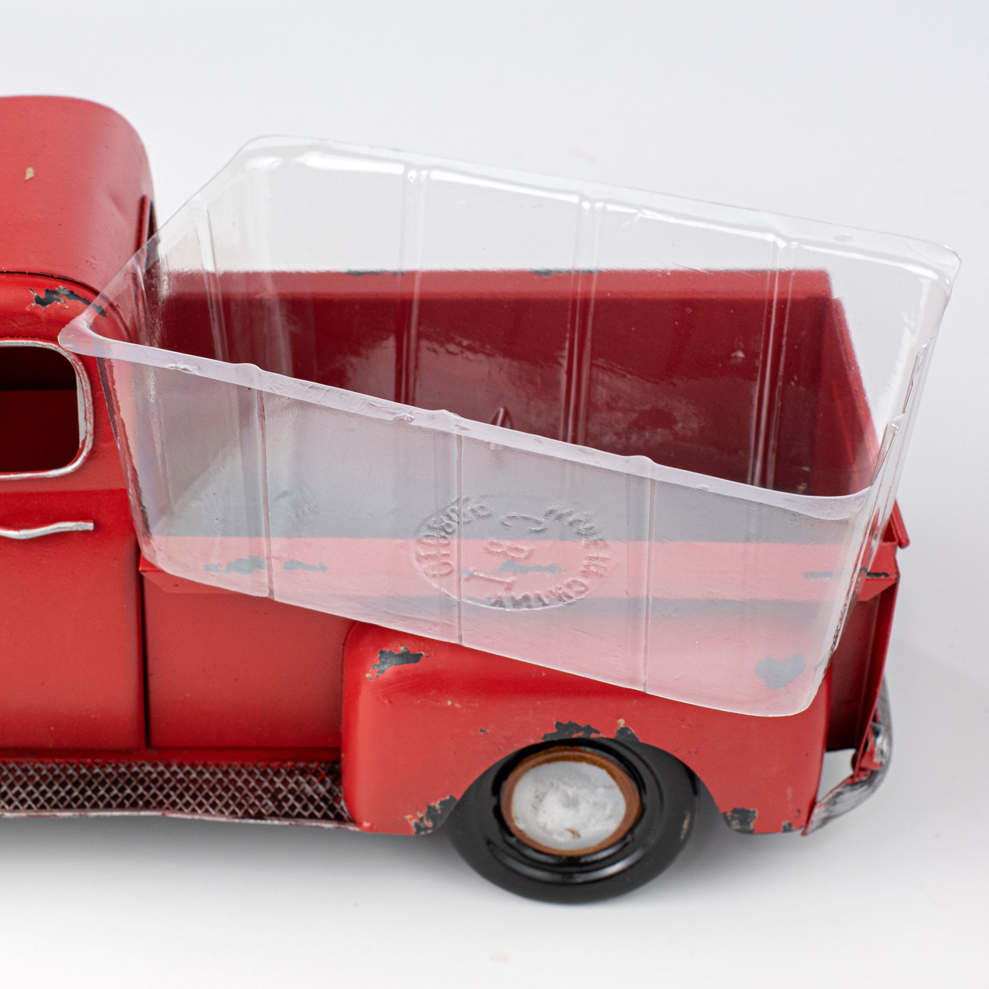 16" Vintage Truck Planter: Red detail photo 3