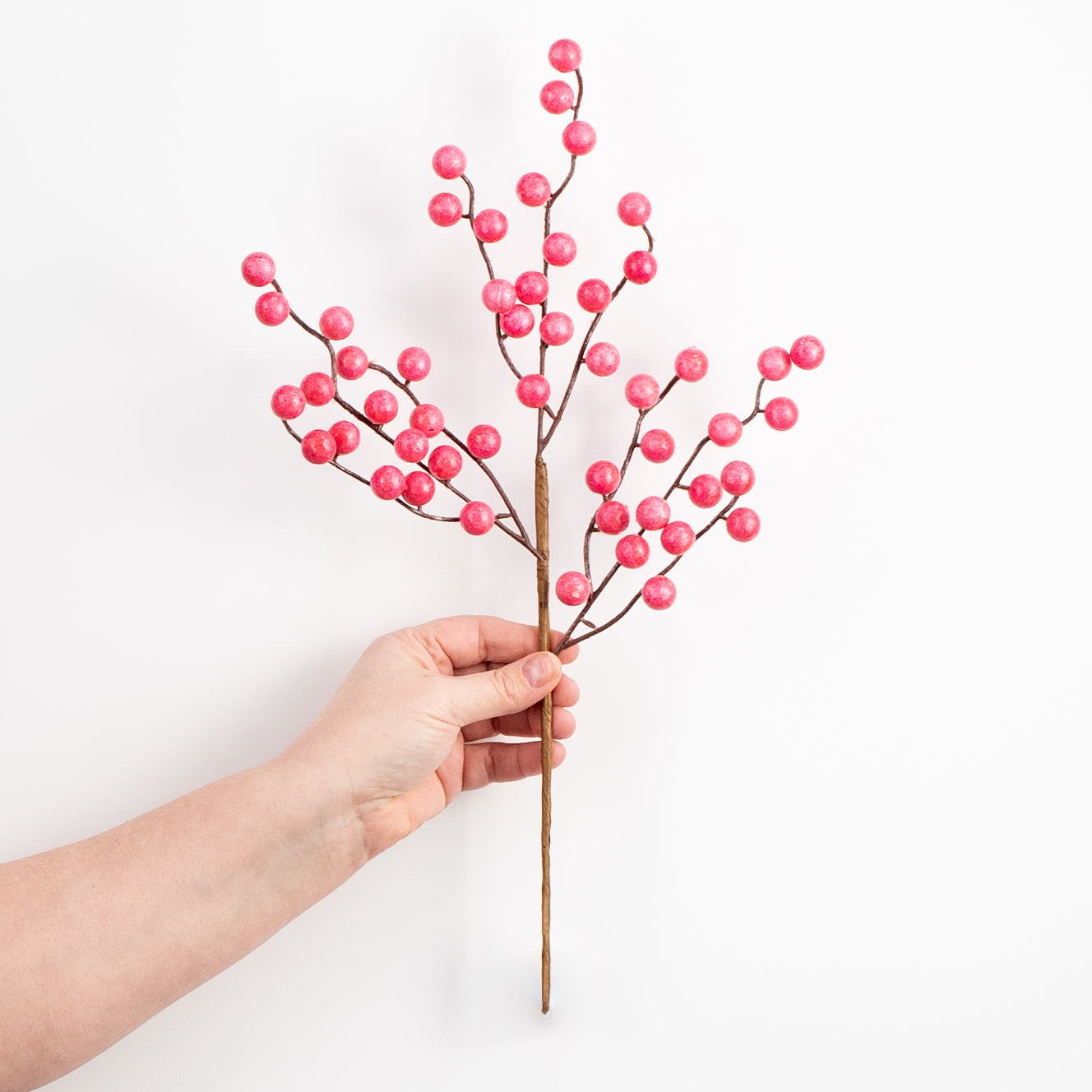 16" Waterproof Berry Spray: Hot Pink detail photo 3