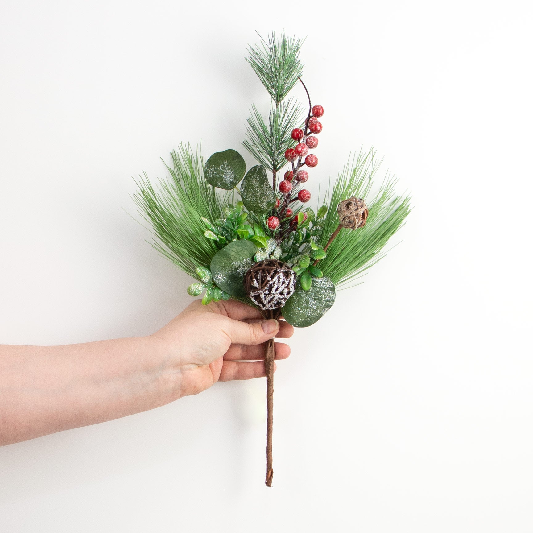 16" Wicker Ball, Berry, Eucalyptus, Pine Pick detail photo 3