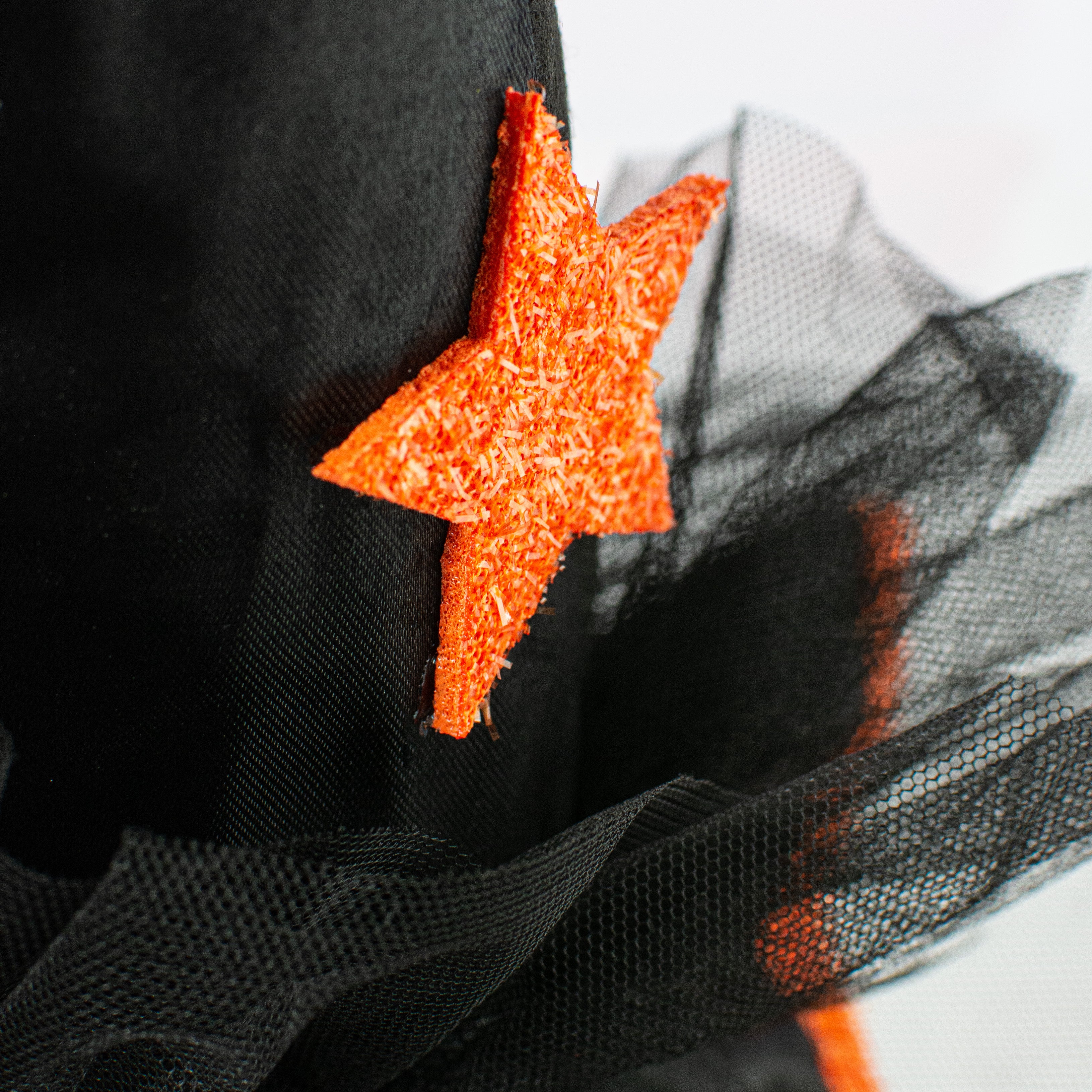 Witch Hat, Legs, Broom Wreath Accent: Black & Orange detail photo 3
