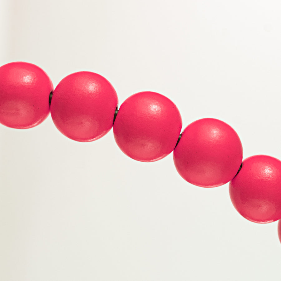 13" Wood Bead Wreath: Hot Pink detail photo 3