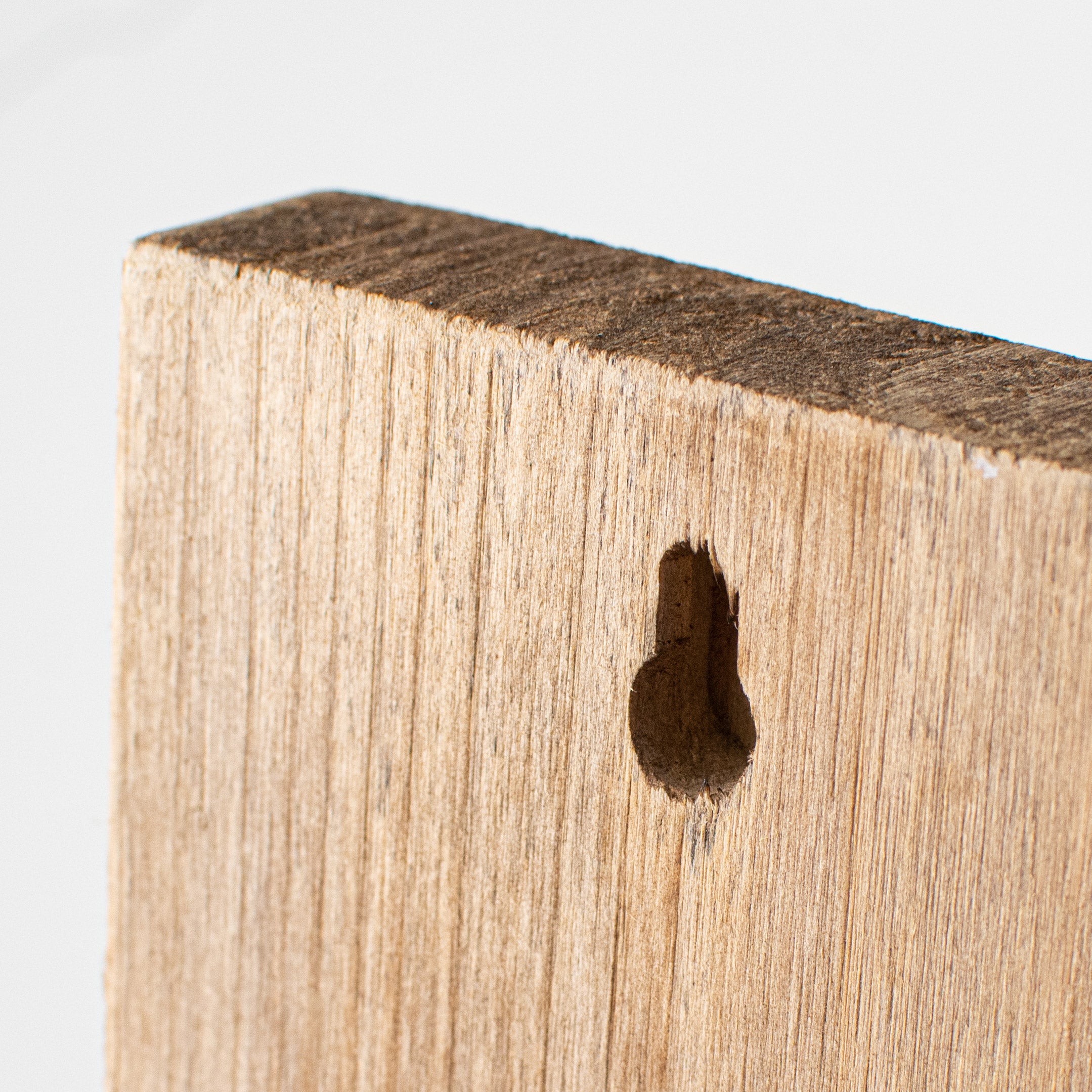 5" Wooden Block Sign: Hello Bee-u-tiful detail photo 3