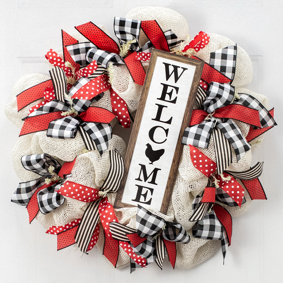 15" Wooden Sign: Farmhouse Chicken Welcome Lifestyle Photo