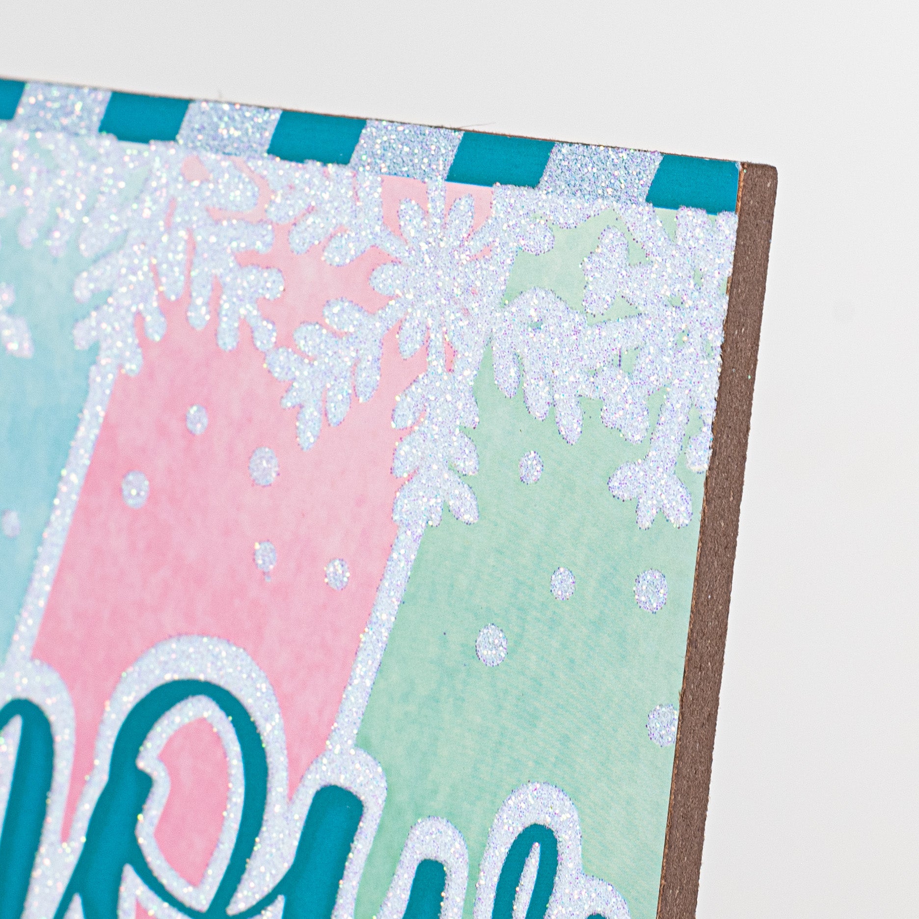 12" Wooden Sign: Glitter Let It Snow detail photo 3
