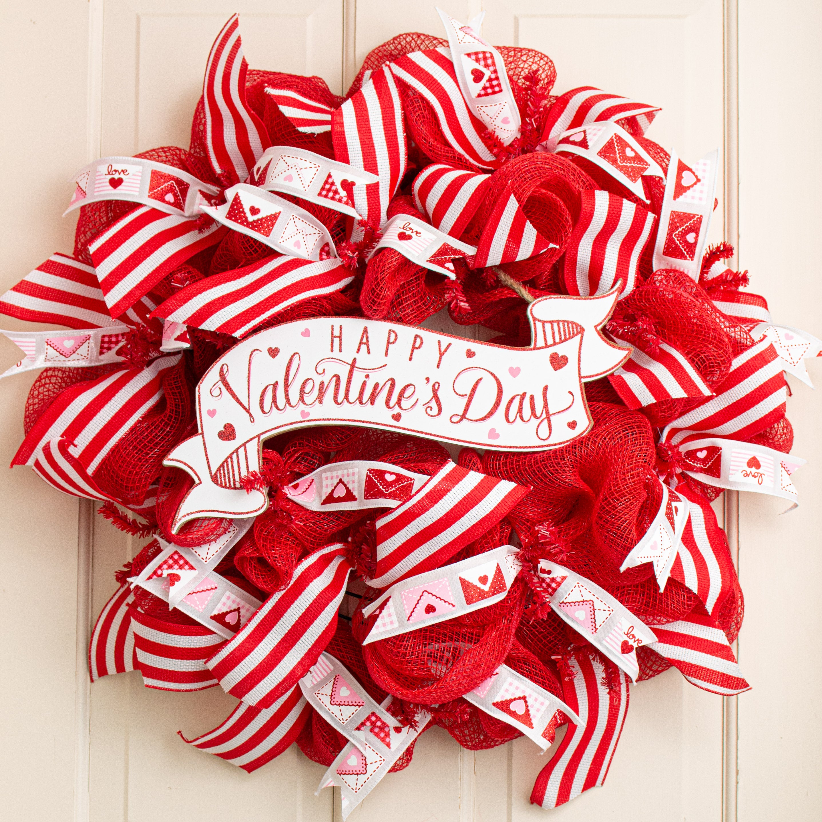 15" Wooden Sign: Valentine's Day Banner Lifestyle Photo