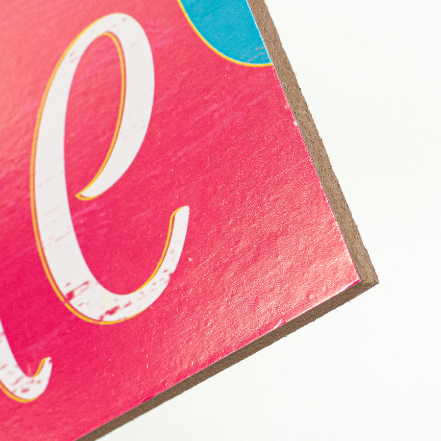 12" Wooden Sign: Welcome Flip Flops Fuchsia detail photo 3