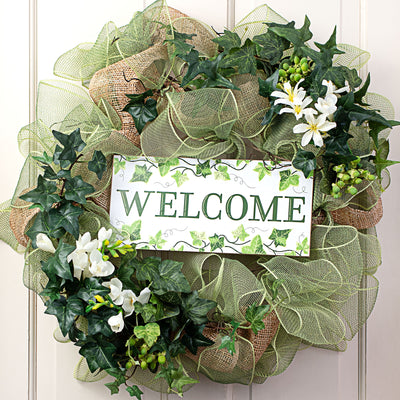 12" Wooden Sign: Welcome Ivy Lifestyle Photo