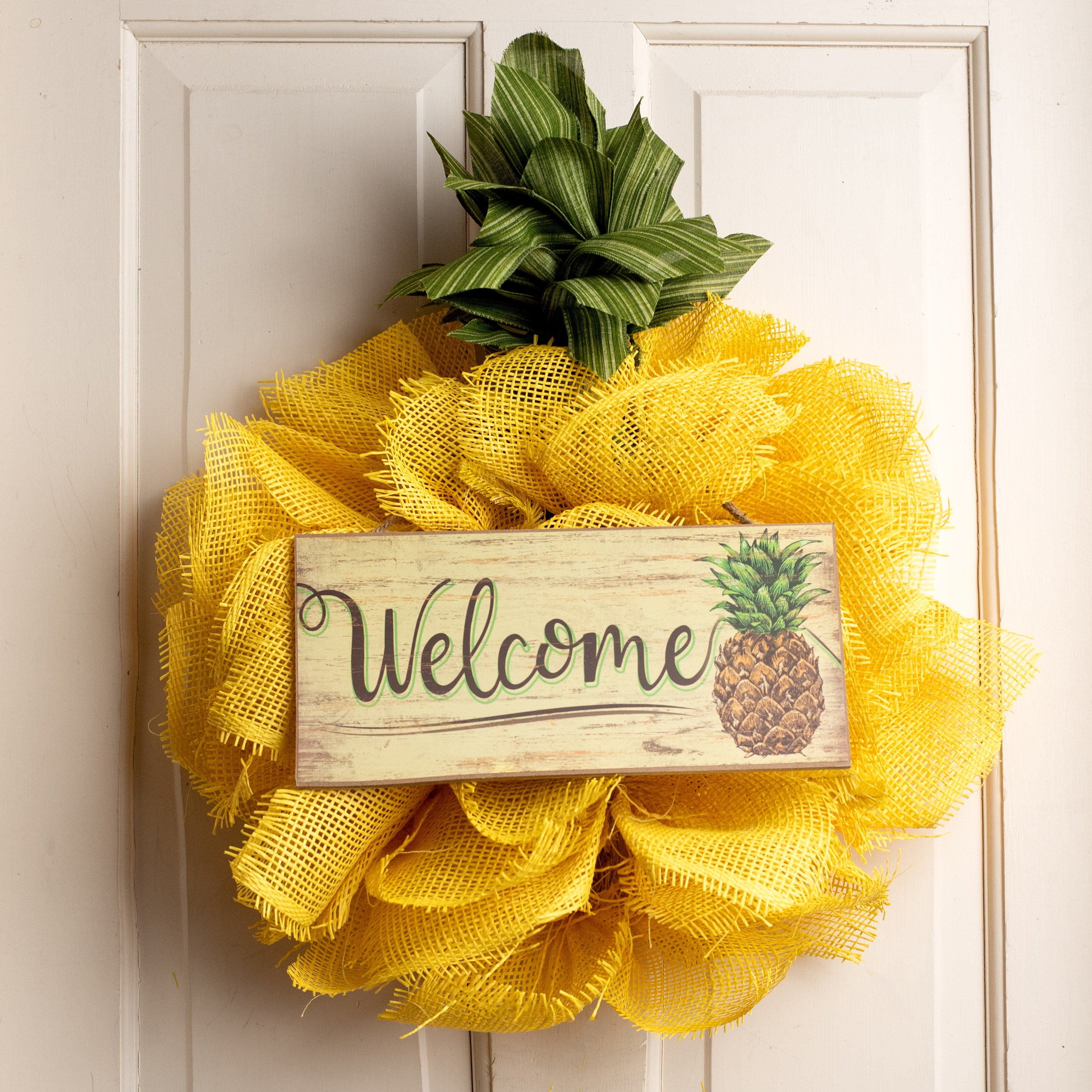 12" Wooden Sign: Welcome Pineapple Lifestyle Photo