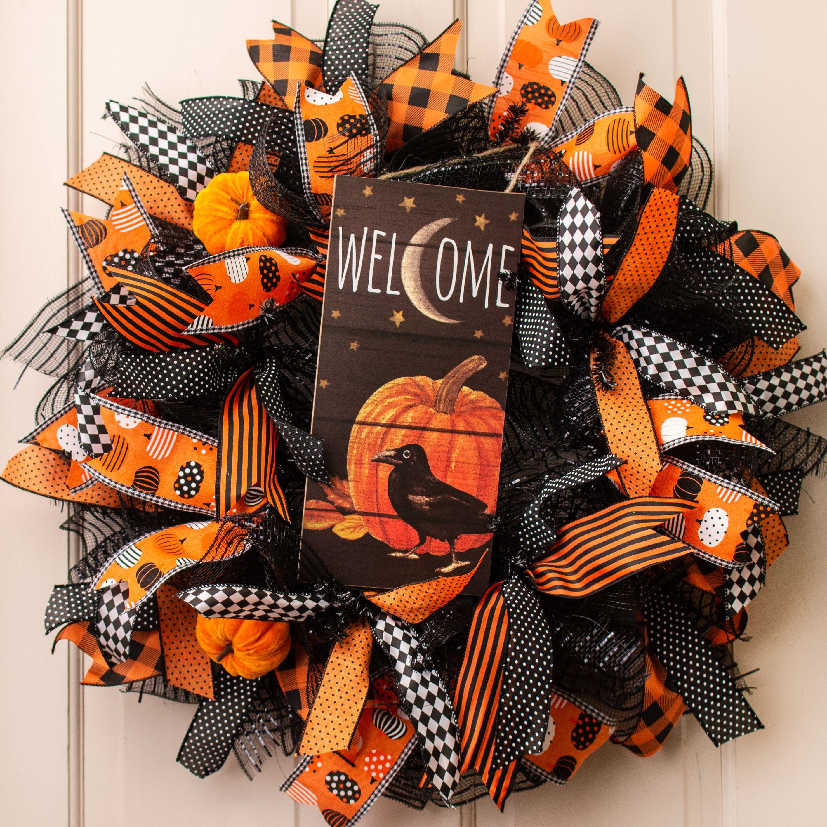 12" Wooden Sign: Welcome, Pumpkin, Crow Lifestyle Photo