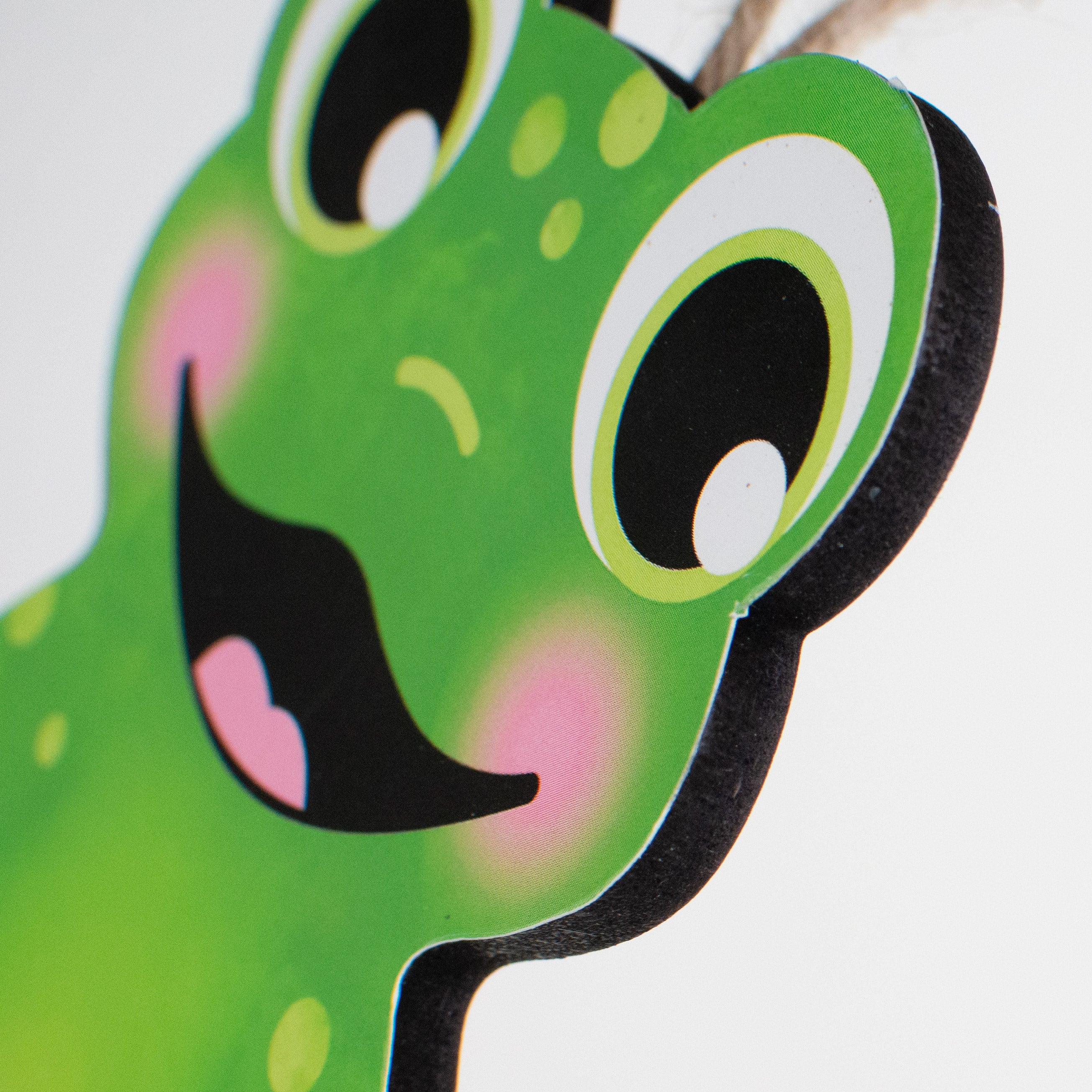 12" Wooden Sign: Welcome To Our Pad Frog detail photo 3