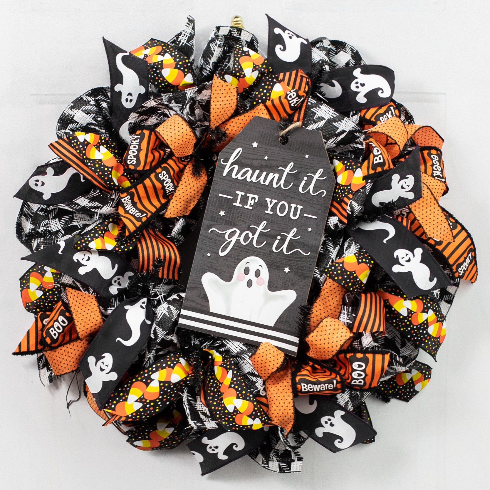 12" Wooden Tag Sign: Haunt It If You Got It Lifestyle Photo