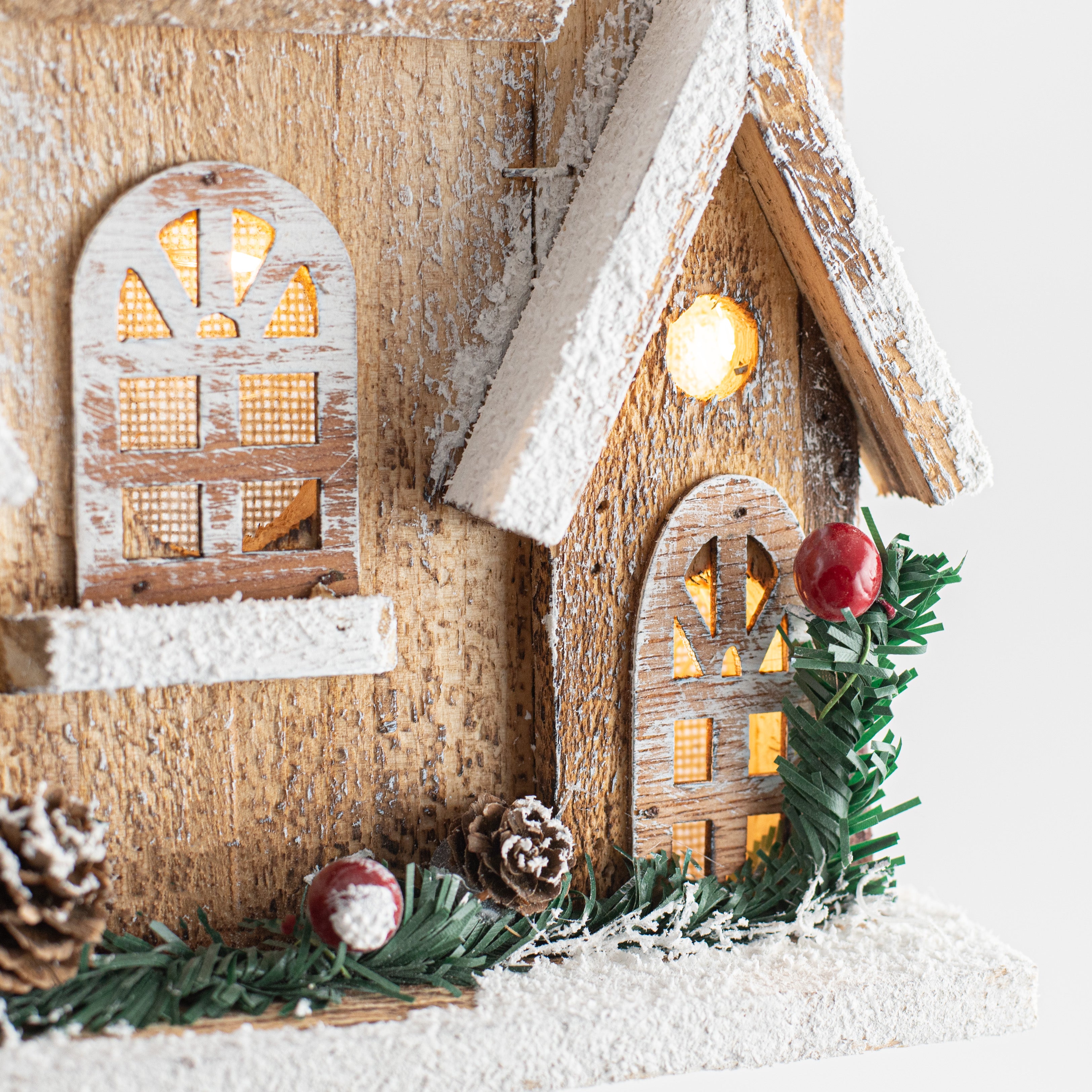 12" Wooden Winter House: Natural detail photo 5