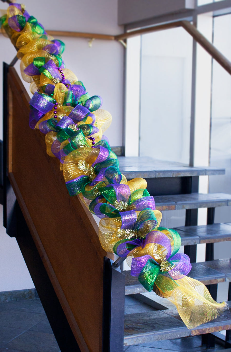 Work Garland: Metallic Gold (9 ft) detail photo 4