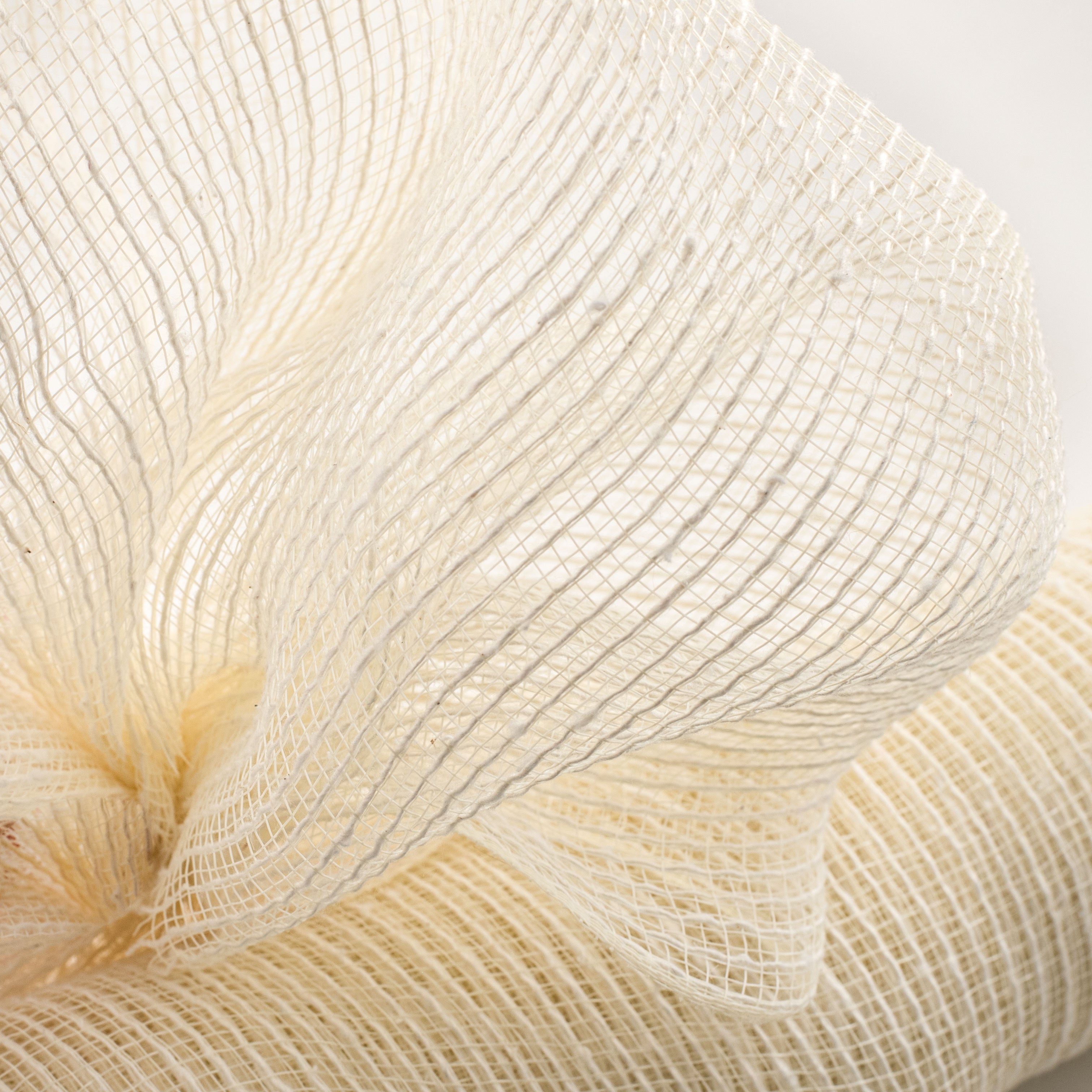 21" Burlap Deco Mesh: Ivory (10 Yards)
