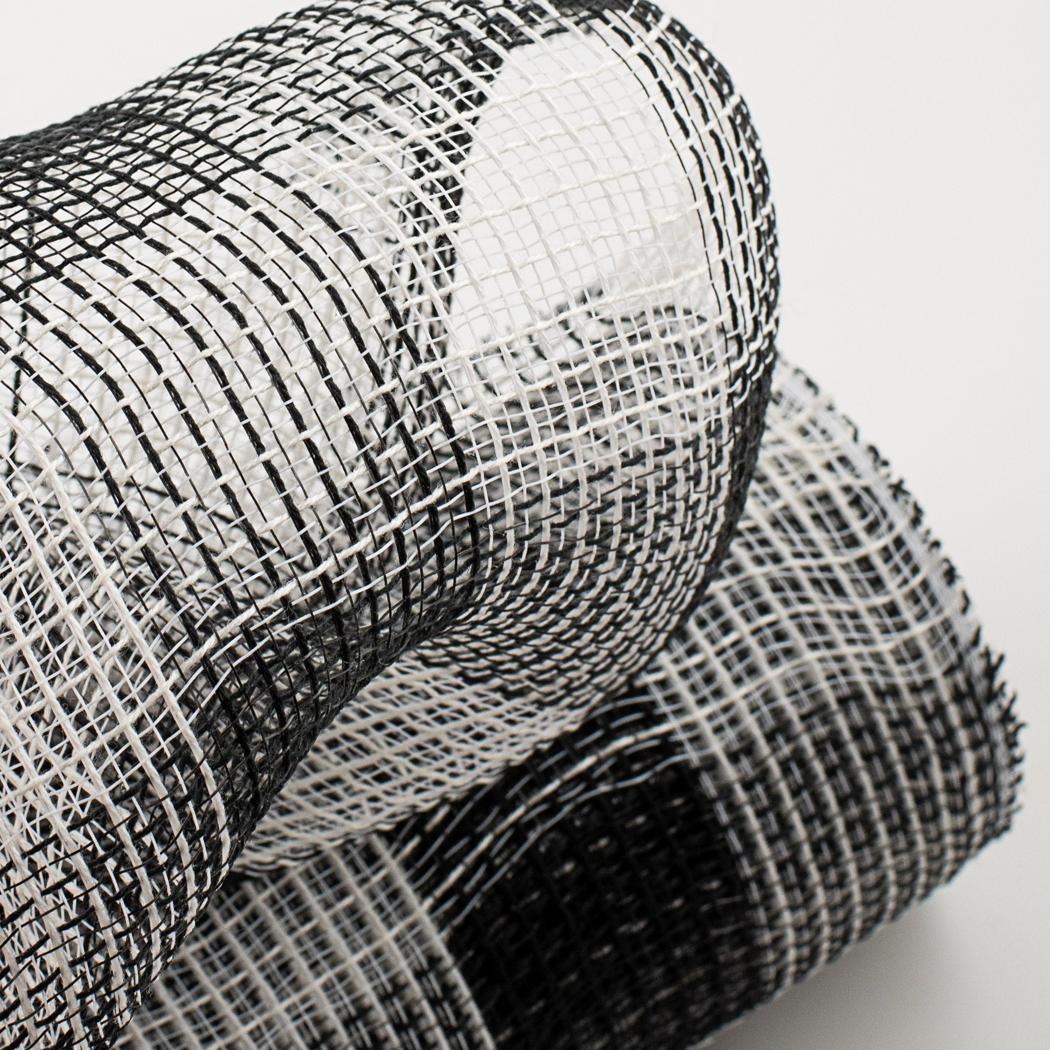 10" Fabric Mesh: Black & White Plaid
