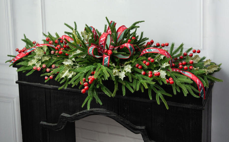 15" Frosted Holly Berry Pick