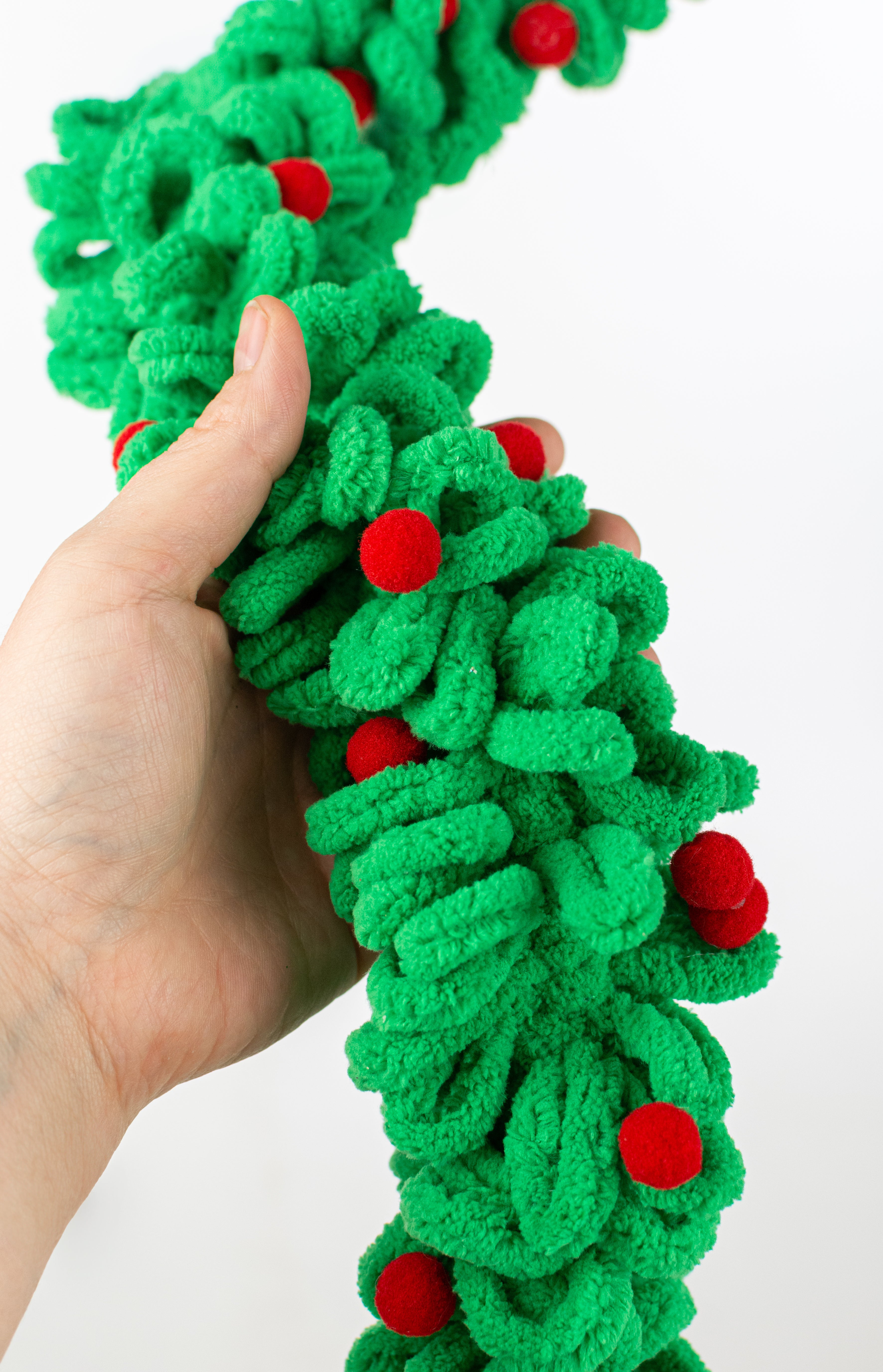 47" Yarn & Loop Pom-Pom Garland: Green & Red detail photo 3