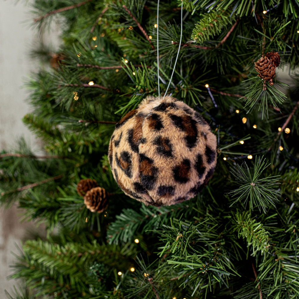 4.5 Cheetah Fur Ball Ornament [133101] 