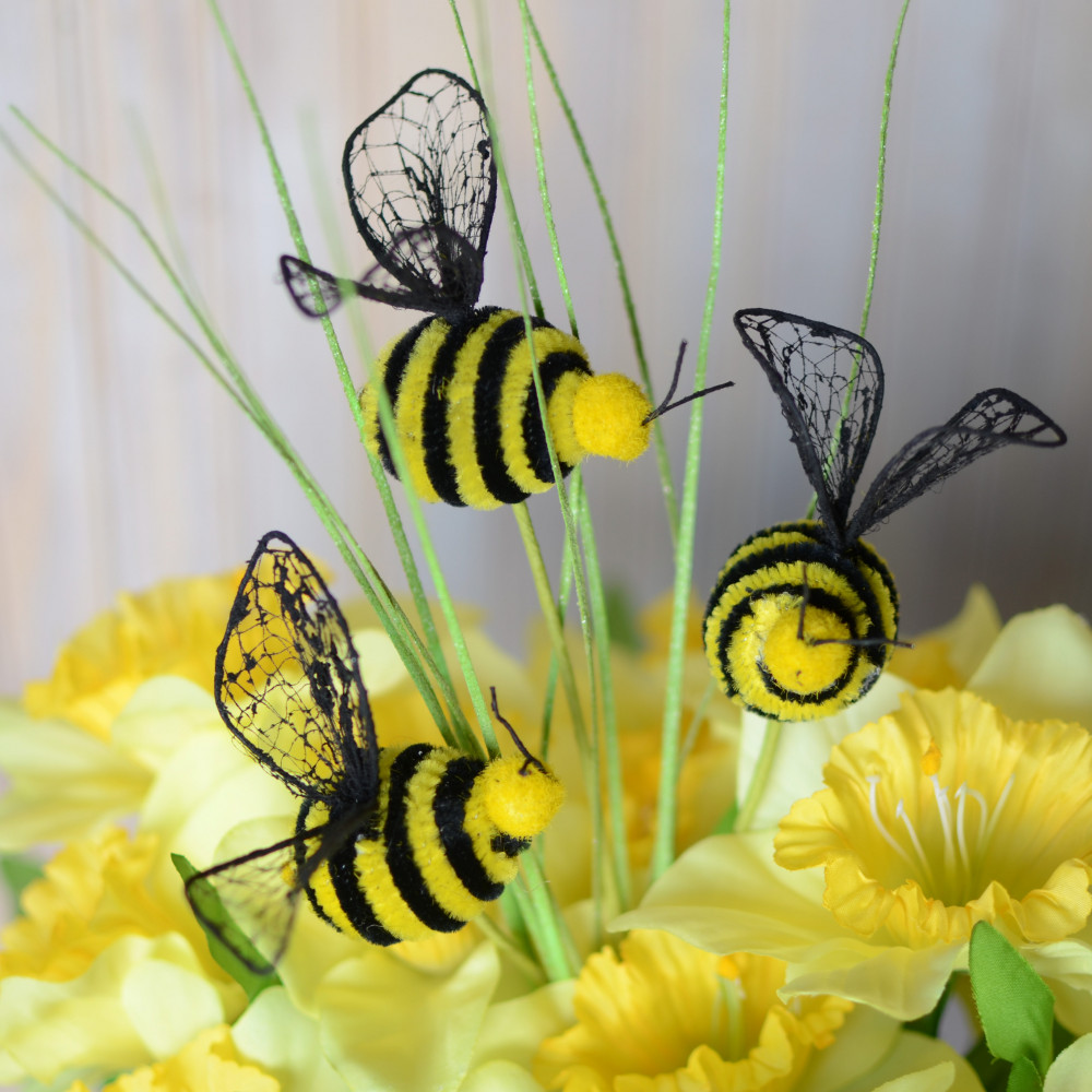 Pick decorativo para flores y plantas. El pick abeja es muy divertido para  la decoración de plantas o bouquet de fl…